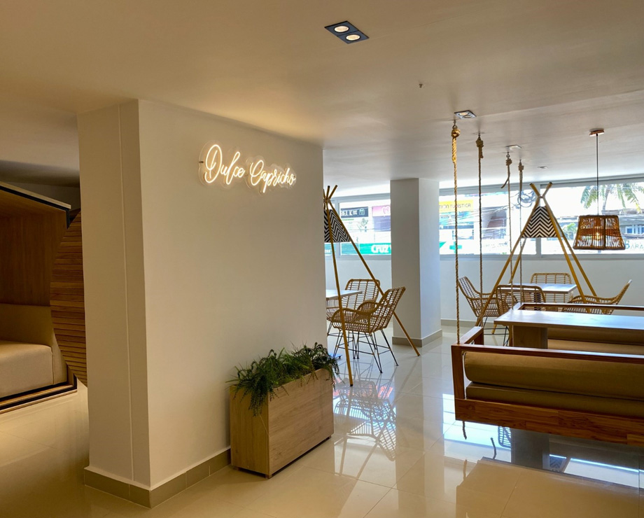 Servicios con cargo adicional